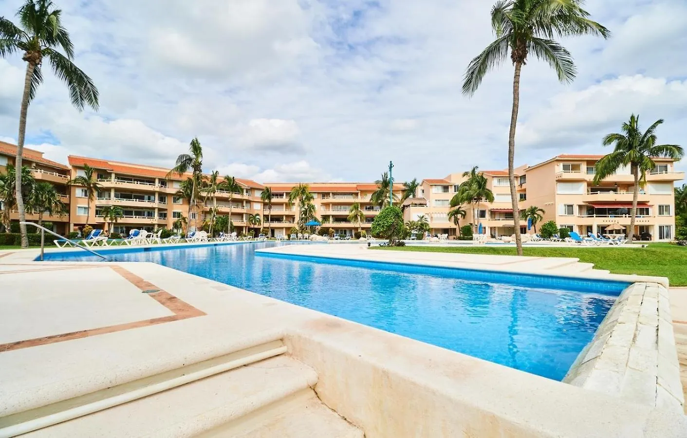 Beachfront Appt With Amazing Pool In Pto Aventuras 푸에르토 아벤투라스 0*,  멕시코