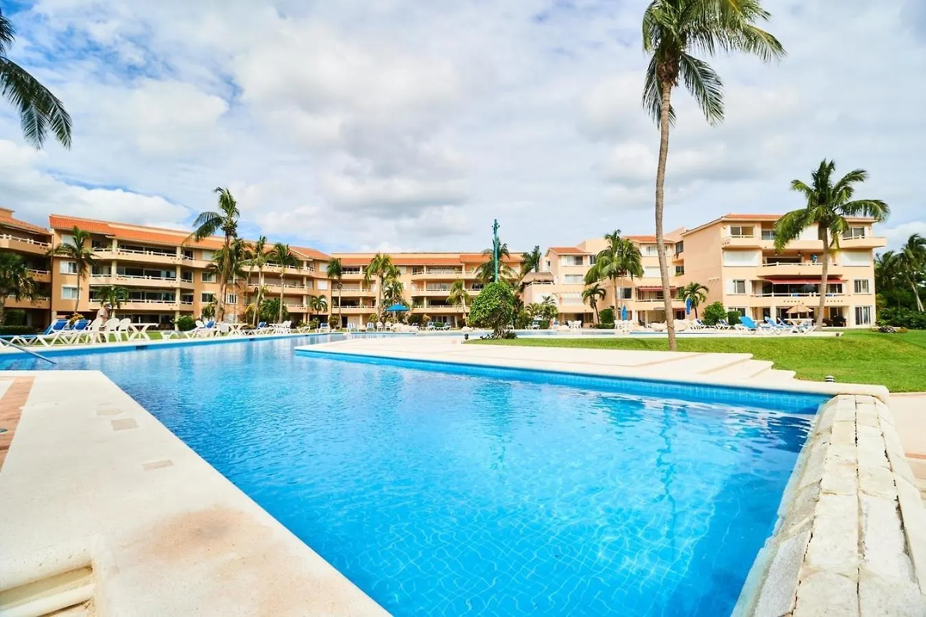 아파트 Beachfront Appt With Amazing Pool In Pto Aventuras 푸에르토 아벤투라스 멕시코