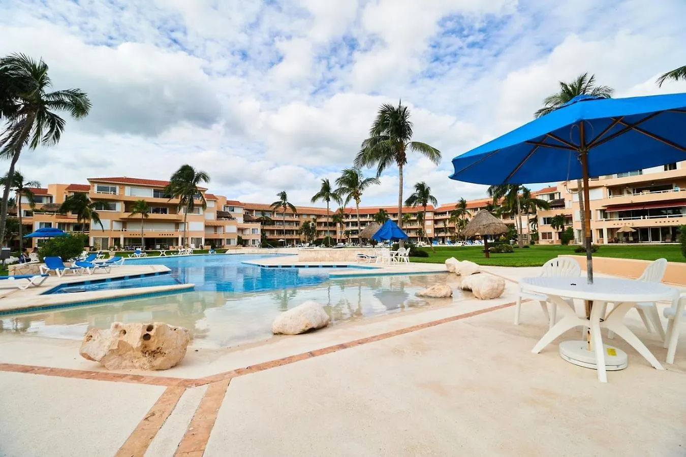 Beachfront Appt With Amazing Pool In Pto Aventuras 푸에르토 아벤투라스 0*,