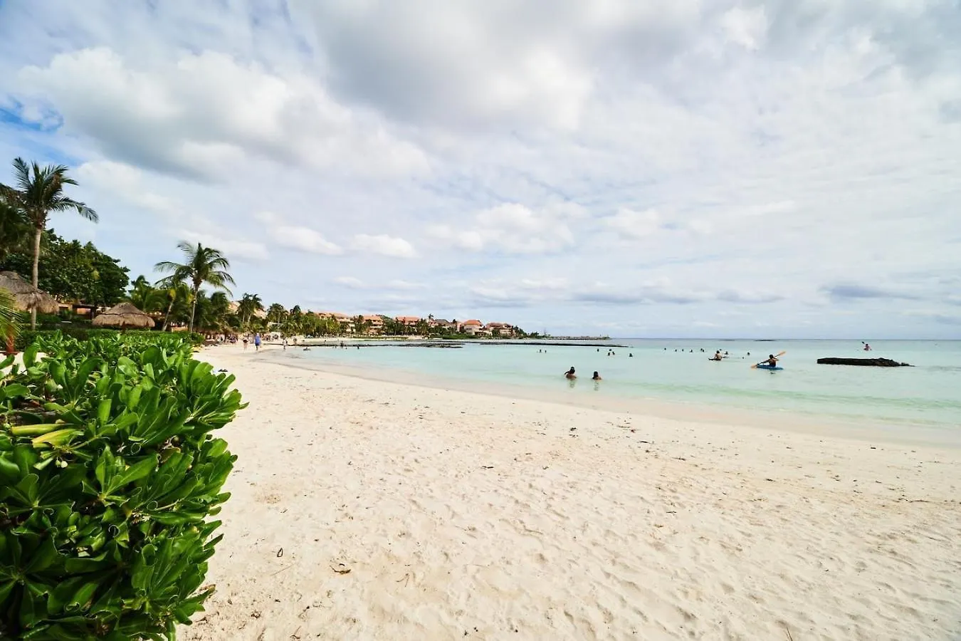 아파트 Beachfront Appt With Amazing Pool In Pto Aventuras 푸에르토 아벤투라스